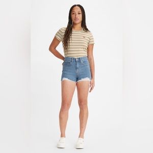 NWT High-rise Levis shorts